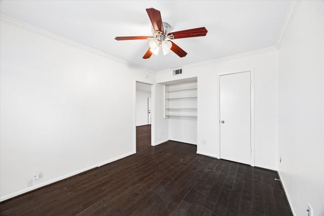 7575 Katy Freeway 103, Houston, TX 77024