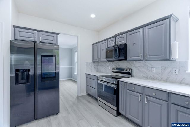 359 Eagle Feather St NW, Salem, OR 97304