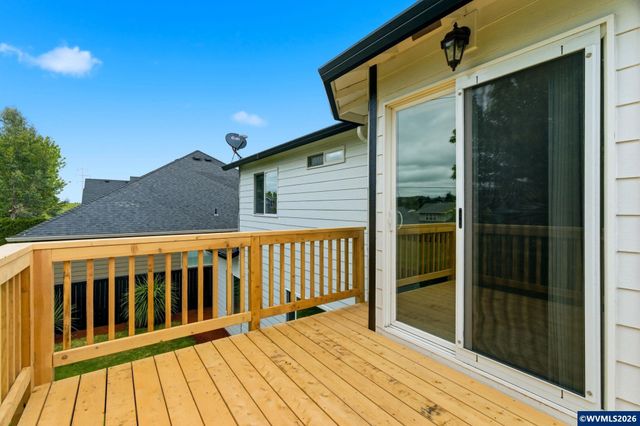 359 Eagle Feather St NW, Salem, OR 97304