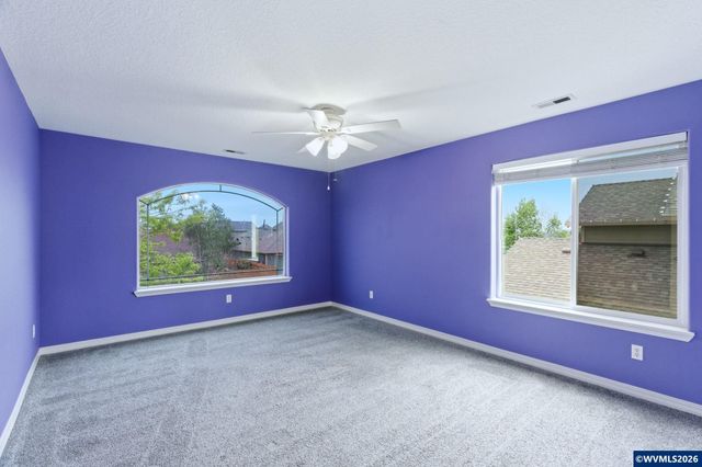 359 Eagle Feather St NW, Salem, OR 97304