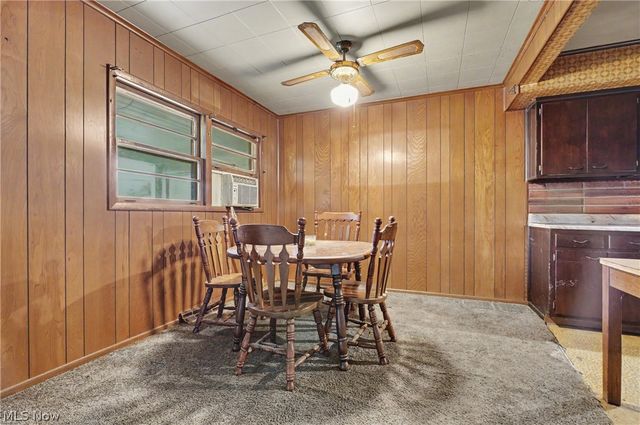 520 Sunset Drive, Hubbard, OH 44425