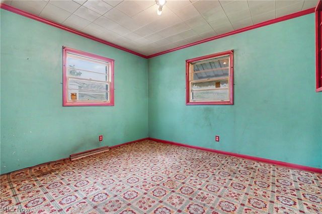 520 Sunset Drive, Hubbard, OH 44425