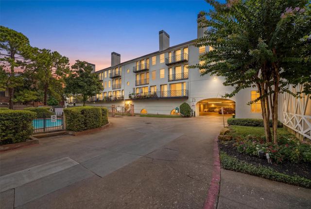 2333 Bering Drive 125, Houston, TX 77057