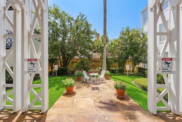 2333 Bering Drive 125, Houston, TX 77057