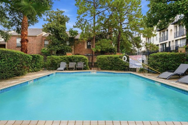 2333 Bering Drive 125, Houston, TX 77057