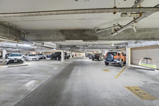 2333 Bering Drive 125, Houston, TX 77057