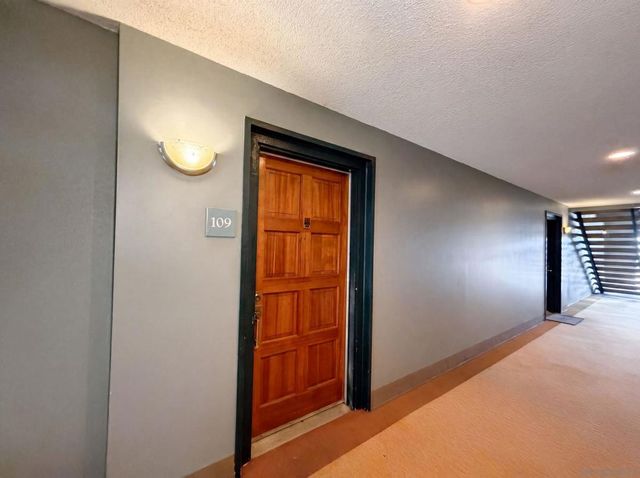 2334 Hosp 109, Carlsbad, CA 92008