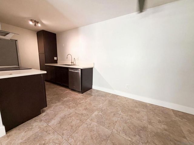 2334 Hosp 109, Carlsbad, CA 92008