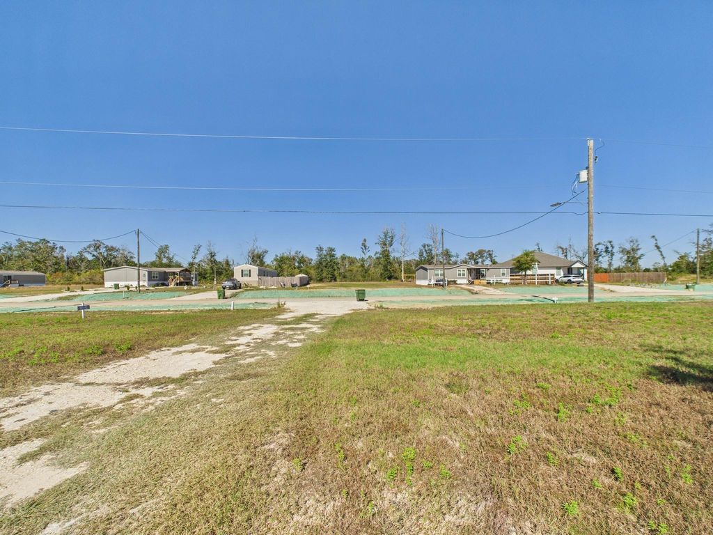 1018 Exotic Pines Drive, Huffman, TX 77336