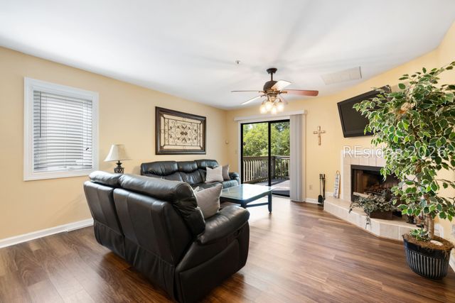 50 Yacht Cove Dr Apt 410, Hilton Head Island, SC 29928