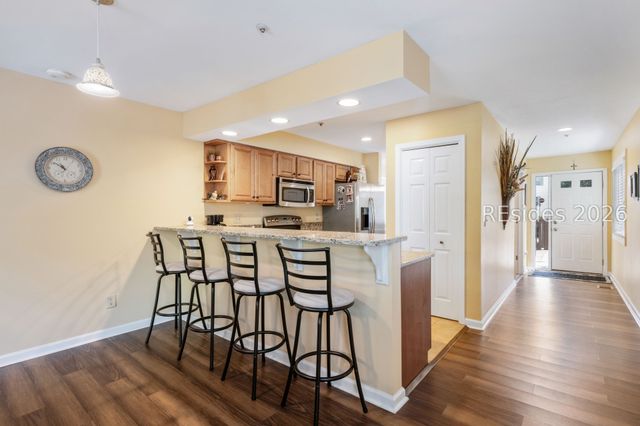50 Yacht Cove Dr Apt 410, Hilton Head Island, SC 29928