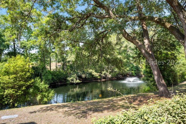 50 Yacht Cove Dr Apt 410, Hilton Head Island, SC 29928