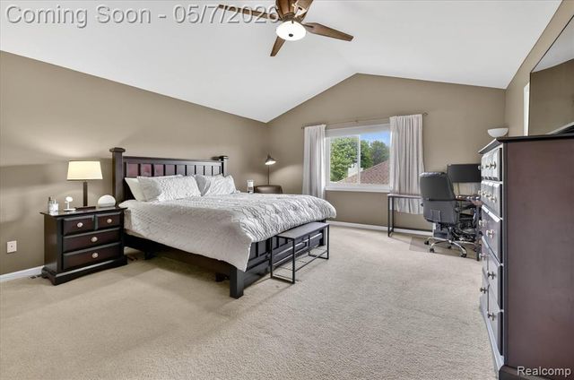 27073 Hawthorne Boulevard, Flat Rock, MI 48134