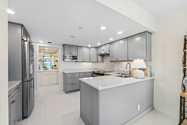 529 S Flagler Drive 8g, West Palm Beach, FL 33401