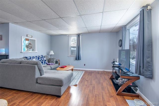 2274 N Center Road, Burton, MI 48509