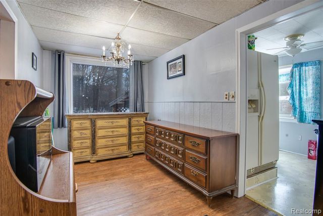 2274 N Center Road, Burton, MI 48509