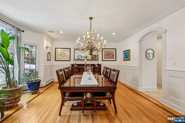22 Anton Court, Woodcliff Lake, NJ 07677