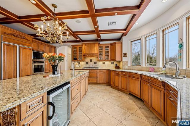 22 Anton Court, Woodcliff Lake, NJ 07677
