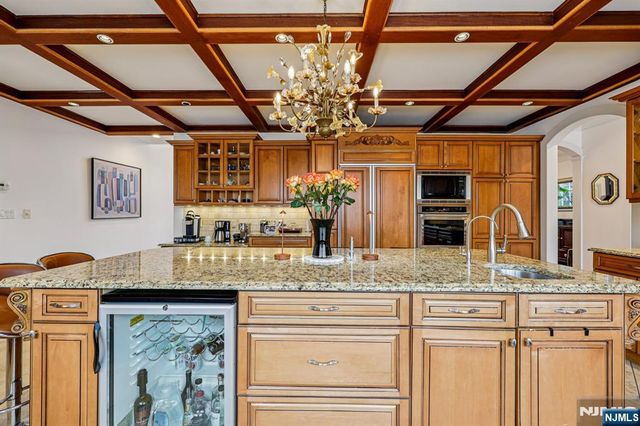 22 Anton Court, Woodcliff Lake, NJ 07677
