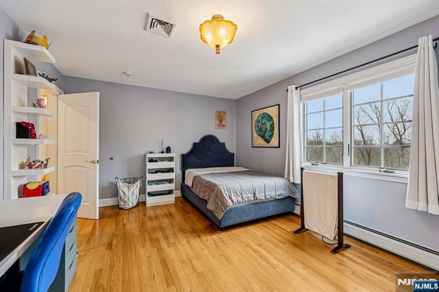 22 Anton Court, Woodcliff Lake, NJ 07677