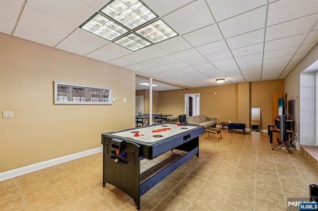 22 Anton Court, Woodcliff Lake, NJ 07677
