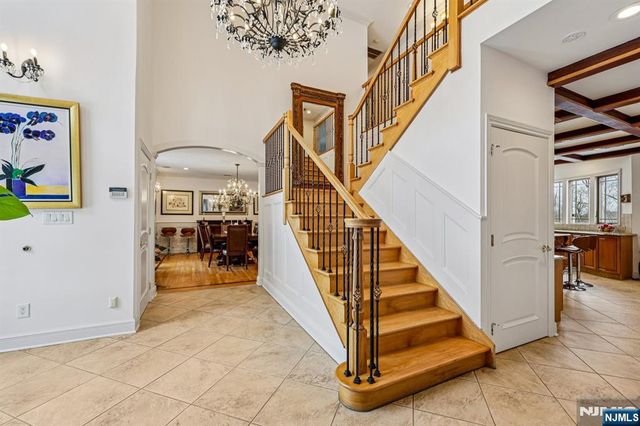 22 Anton Court, Woodcliff Lake, NJ 07677