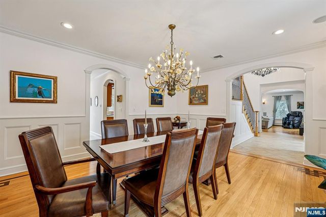 22 Anton Court, Woodcliff Lake, NJ 07677