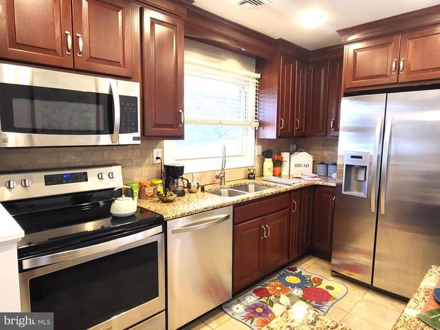 3408 RIDGEWAY RD, Harrisburg, PA 17109