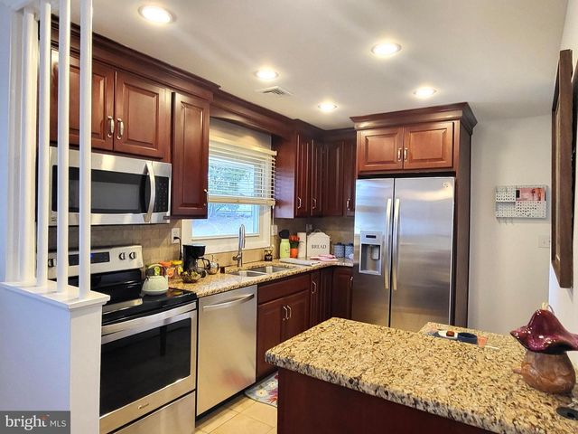 3408 RIDGEWAY RD, Harrisburg, PA 17109