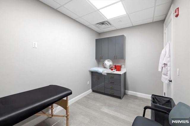 2 Forest Avenue A, Paramus, NJ 07652