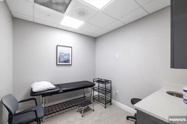 2 Forest Avenue A, Paramus, NJ 07652