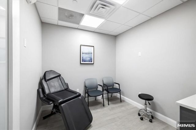 2 Forest Avenue A, Paramus, NJ 07652