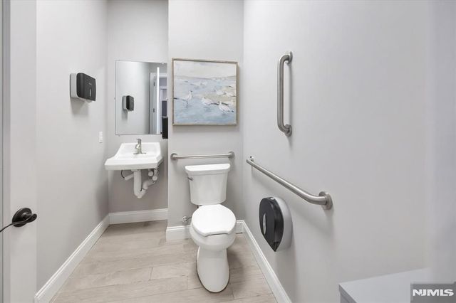 2 Forest Avenue A, Paramus, NJ 07652