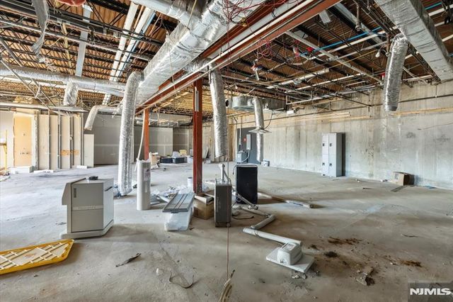 2 Forest Avenue A, Paramus, NJ 07652