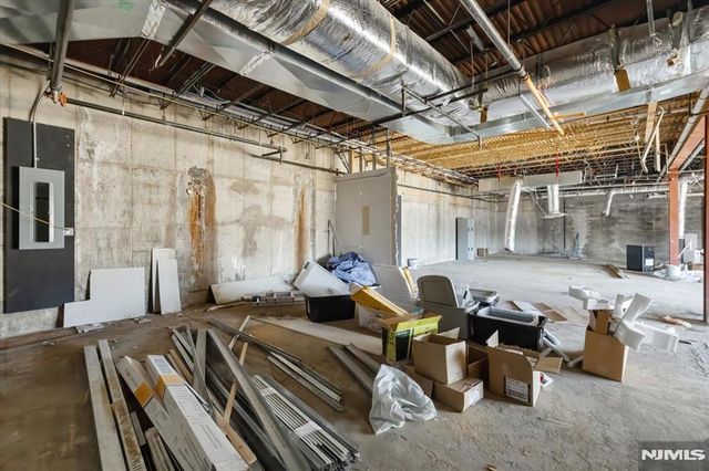 2 Forest Avenue A, Paramus, NJ 07652