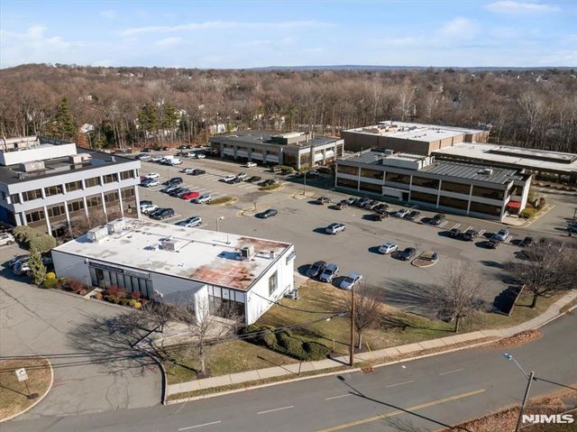 2 Forest Avenue A, Paramus, NJ 07652