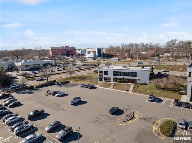 2 Forest Avenue A, Paramus, NJ 07652