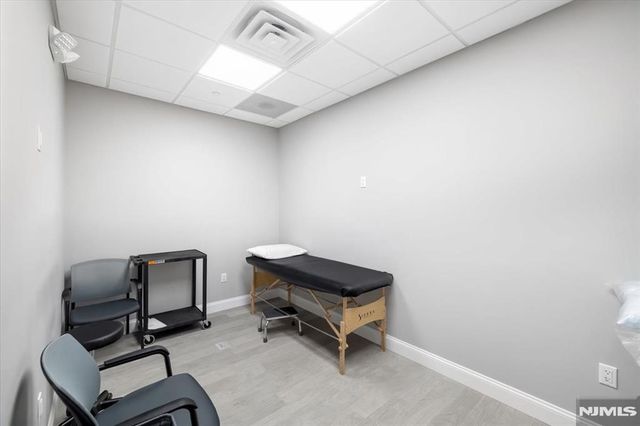 2 Forest Avenue A, Paramus, NJ 07652