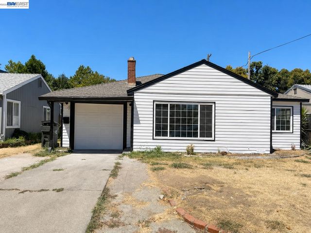 5250 Standish Rd, Sacramento, CA 95820