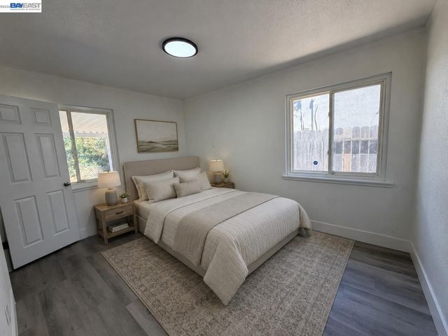 5250 Standish Rd, Sacramento, CA 95820