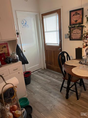 1104 Castaic, Bakersfield, CA 93308