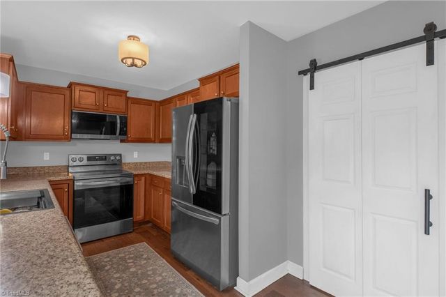 104 Black Avenue, Thomasville, NC 27360