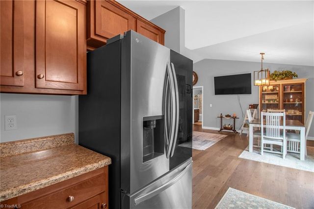 104 Black Avenue, Thomasville, NC 27360