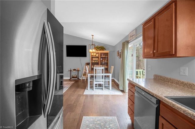 104 Black Avenue, Thomasville, NC 27360