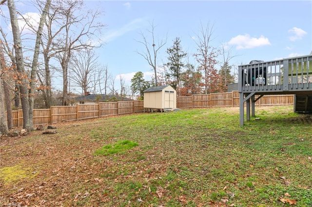 104 Black Avenue, Thomasville, NC 27360