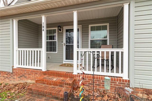 104 Black Avenue, Thomasville, NC 27360