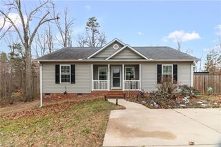 104 Black Avenue, Thomasville, NC 27360