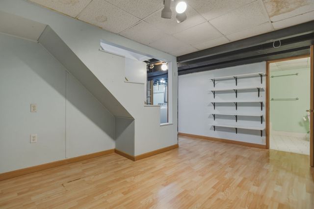 1000 E Watrous Avenue, Des Moines, IA 50315