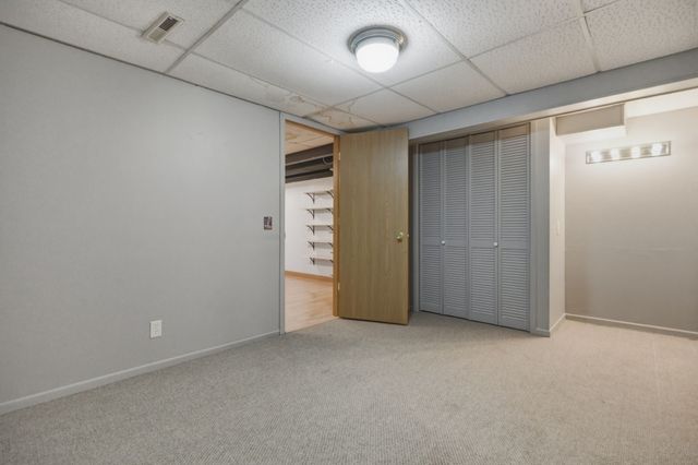 1000 E Watrous Avenue, Des Moines, IA 50315