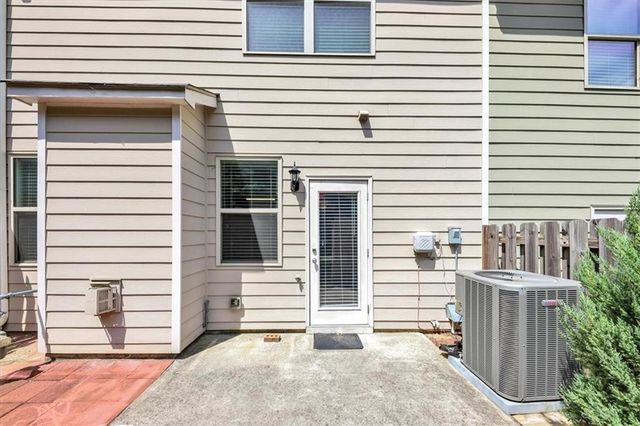 182 Townview Drive, Woodstock, GA 30189